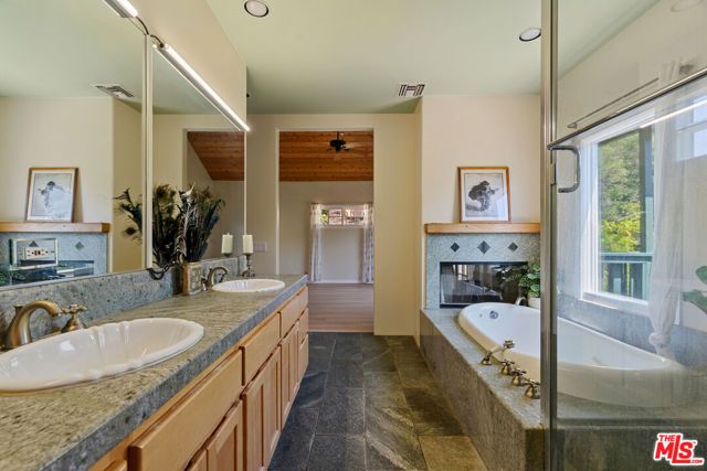20912 Fontaine Road, Topanga (los Angeles), CA 90290