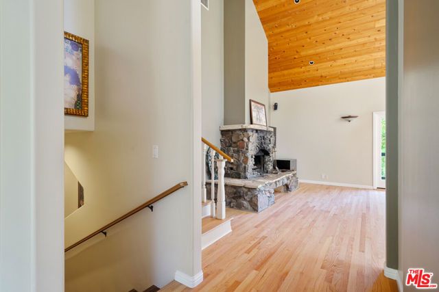 20912 Fontaine Road, Topanga (los Angeles), CA 90290