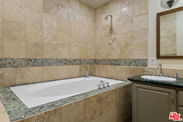 20912 Fontaine Road, Topanga (los Angeles), CA 90290