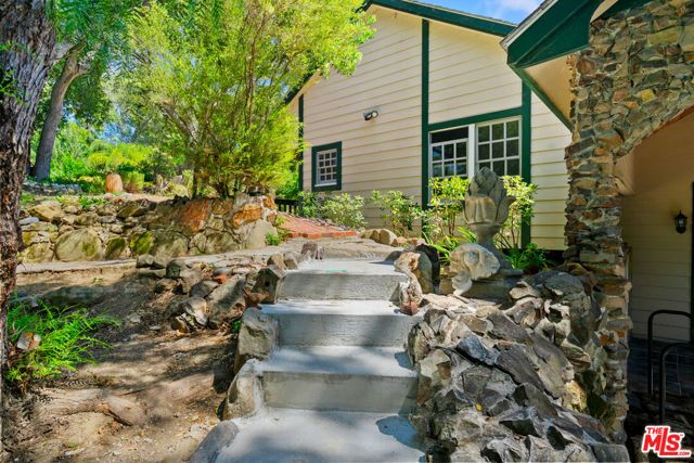 20912 Fontaine Road, Topanga (los Angeles), CA 90290
