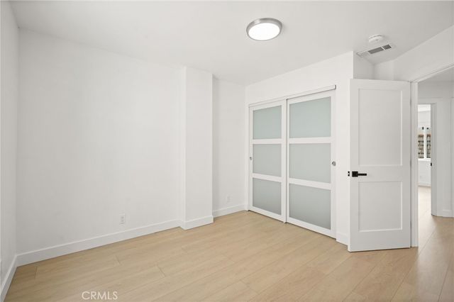 7010 Lennox Avenue B, Van Nuys, CA 91405