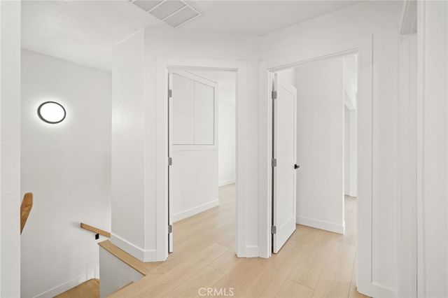 7010 Lennox Avenue B, Van Nuys, CA 91405