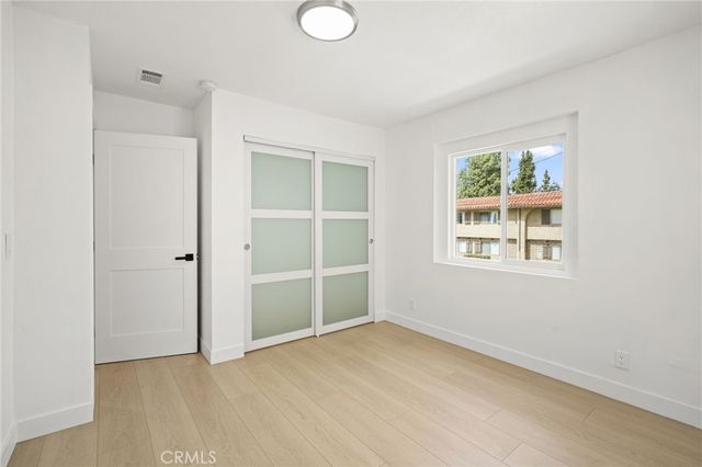 7010 Lennox Avenue B, Van Nuys, CA 91405