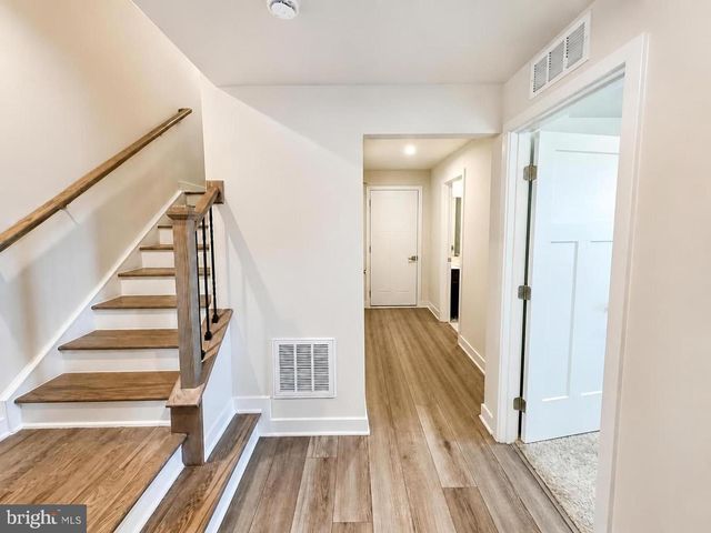 13993 AIRFOIL RD, Herndon, VA 20171