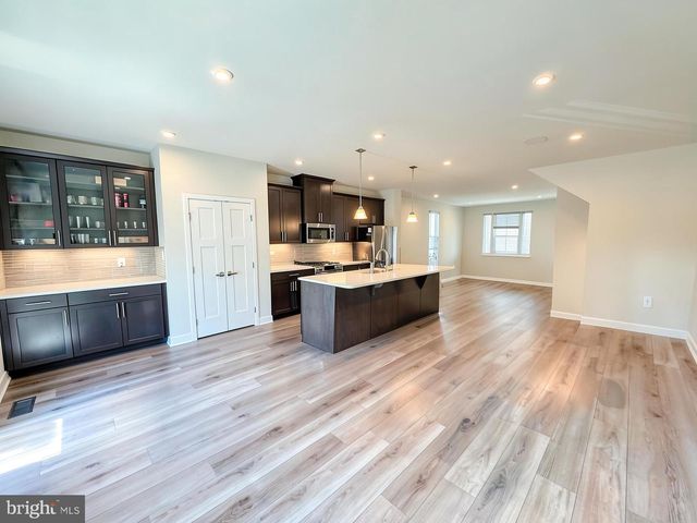 13993 AIRFOIL RD, Herndon, VA 20171