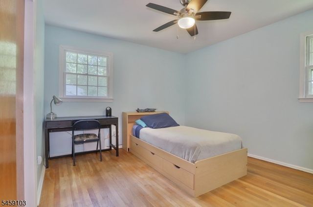 93 Summit Ct, Westfield Town, NJ 07090
