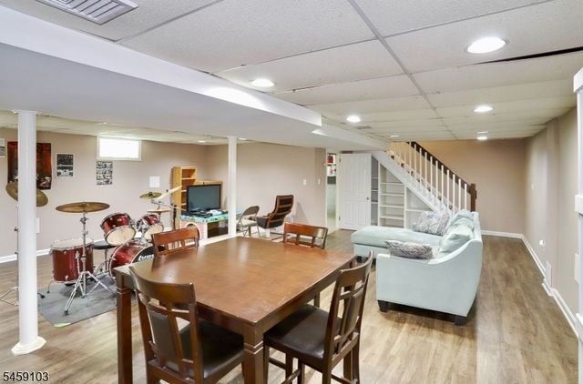 93 Summit Ct, Westfield Town, NJ 07090