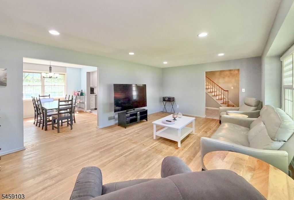 93 Summit Ct, Westfield Town, NJ 07090 — photo 3
