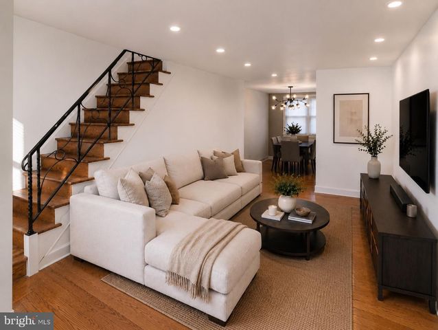 7556 BRENTWOOD RD, Philadelphia, PA 19151