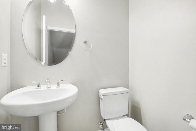 1857 SHADDING BAY LN, Dumfries, VA 22026