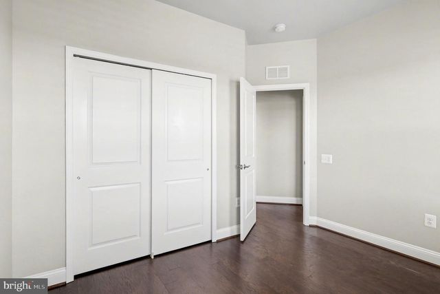 1857 SHADDING BAY LN, Dumfries, VA 22026