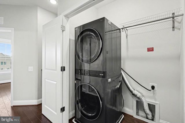 1857 SHADDING BAY LN, Dumfries, VA 22026