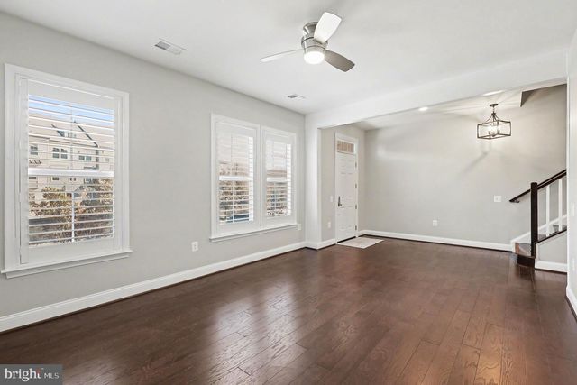 1857 SHADDING BAY LN, Dumfries, VA 22026