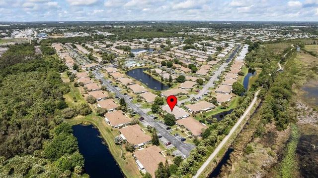 1238 S Lakes End Drive B, Fort Pierce, FL 34982