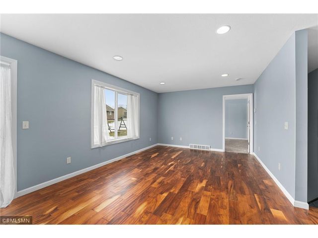 3235 West Ridge Drive, Eau Claire, WI 54703