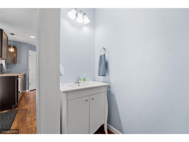 3235 West Ridge Drive, Eau Claire, WI 54703