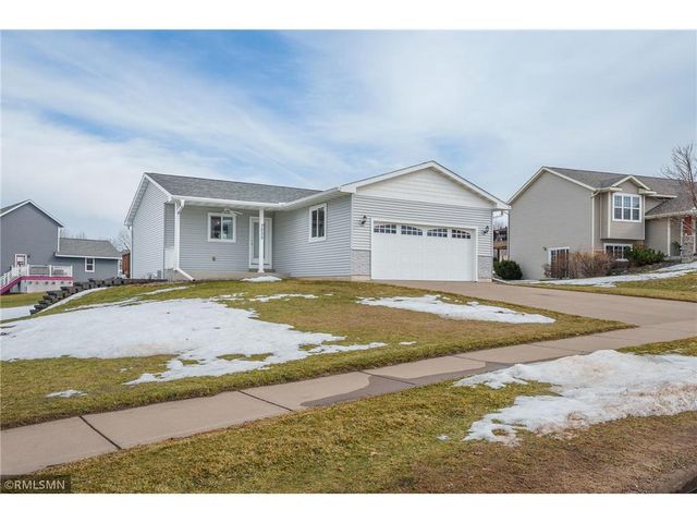 3235 West Ridge Drive, Eau Claire, WI 54703