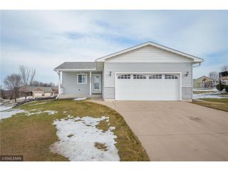 3235 West Ridge Drive, Eau Claire, WI 54703