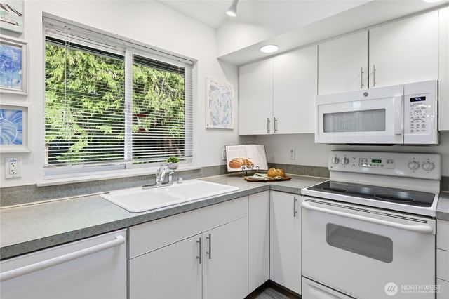 29676 Beach Drive NE, Poulsbo, WA 98370
