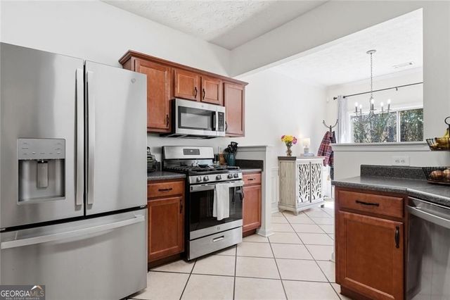 944 Gardenia Curve, Canton, GA 30114