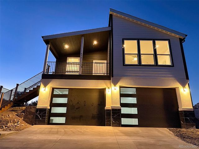 893 S Greenway Avenue, Pueblo, CO 81007