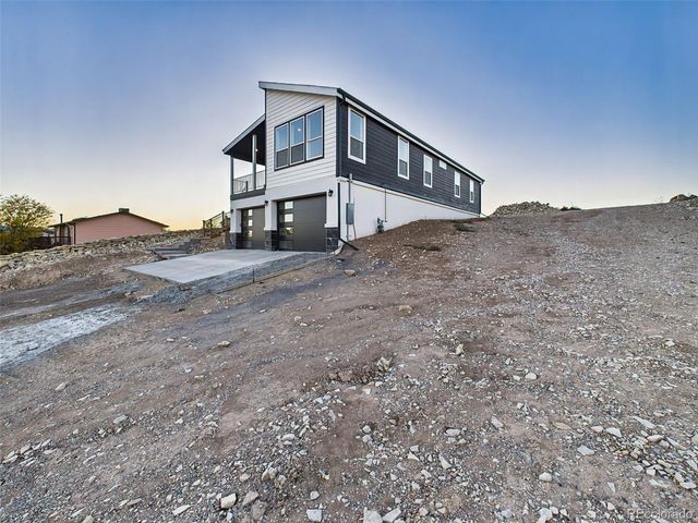 893 S Greenway Avenue, Pueblo, CO 81007