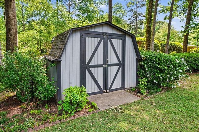 100 Springridge Court, Peachtree City, GA 30269