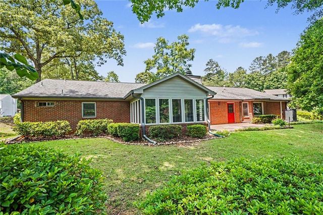 100 Springridge Court, Peachtree City, GA 30269