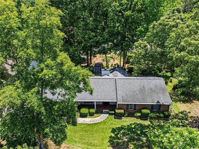 100 Springridge Court, Peachtree City, GA 30269