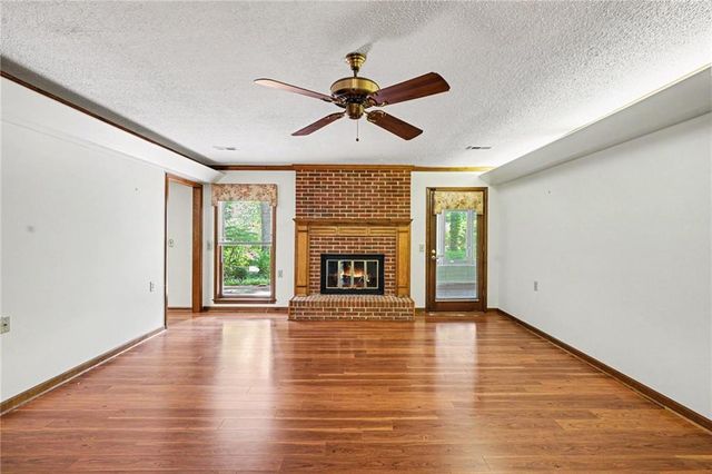 100 Springridge Court, Peachtree City, GA 30269