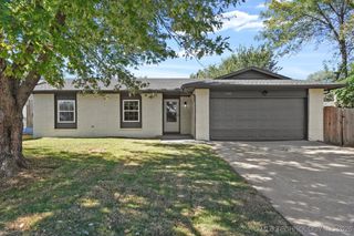 1604 S Pine Avenue, Broken Arrow, OK 74012