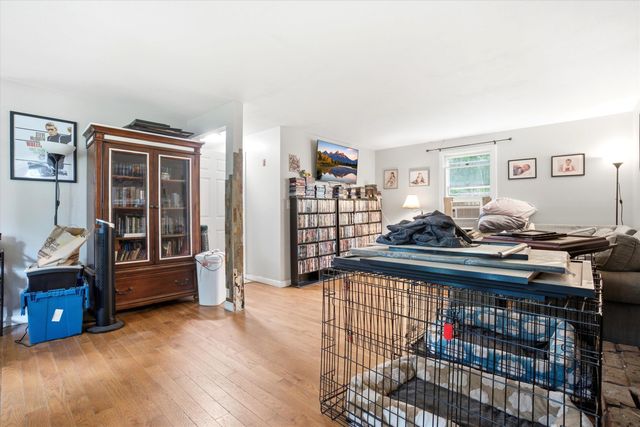 31 Chagnon Lane, Hudson, NH 03051
