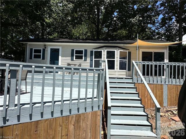 112 N Cardinal Drive, New London, NC 28127