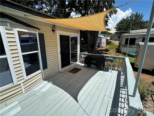 112 N Cardinal Drive, New London, NC 28127