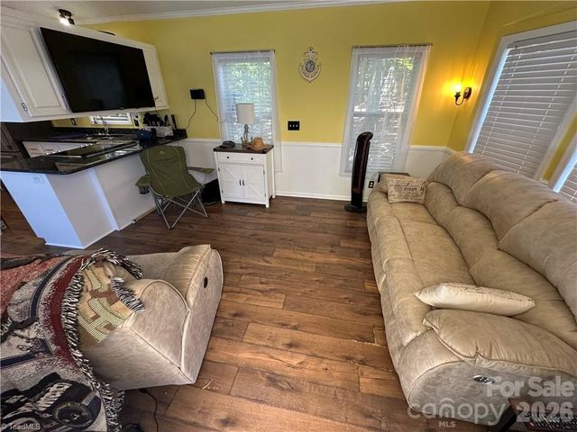 112 N Cardinal Drive, New London, NC 28127