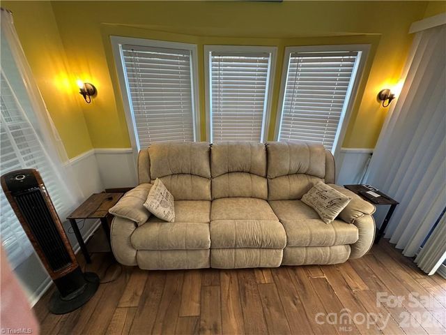 112 N Cardinal Drive, New London, NC 28127