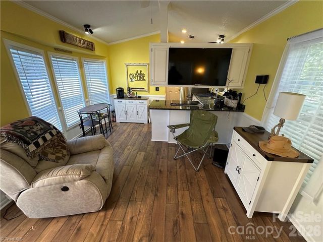 112 N Cardinal Drive, New London, NC 28127