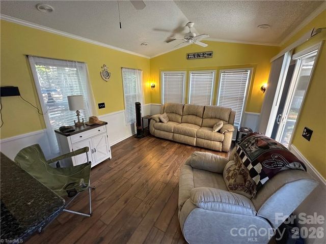 112 N Cardinal Drive, New London, NC 28127
