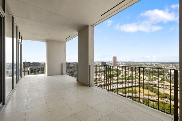 1717 Arts Plaza 2112, Dallas, TX 75201