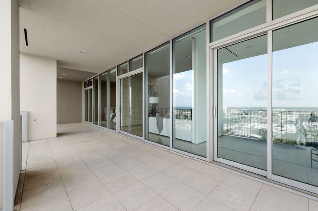 1717 Arts Plaza 2112, Dallas, TX 75201