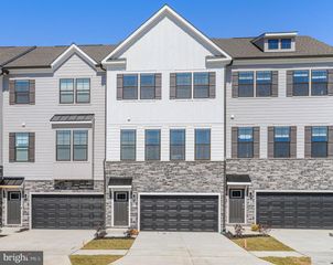 421 ENSEMBLE WAY, Frederick, MD 21701