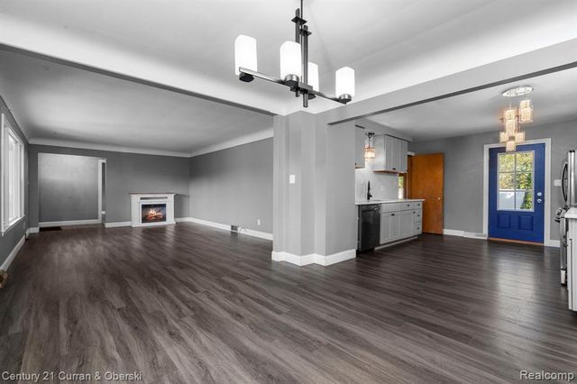 26980 James Avenue, Flat Rock, MI 48134