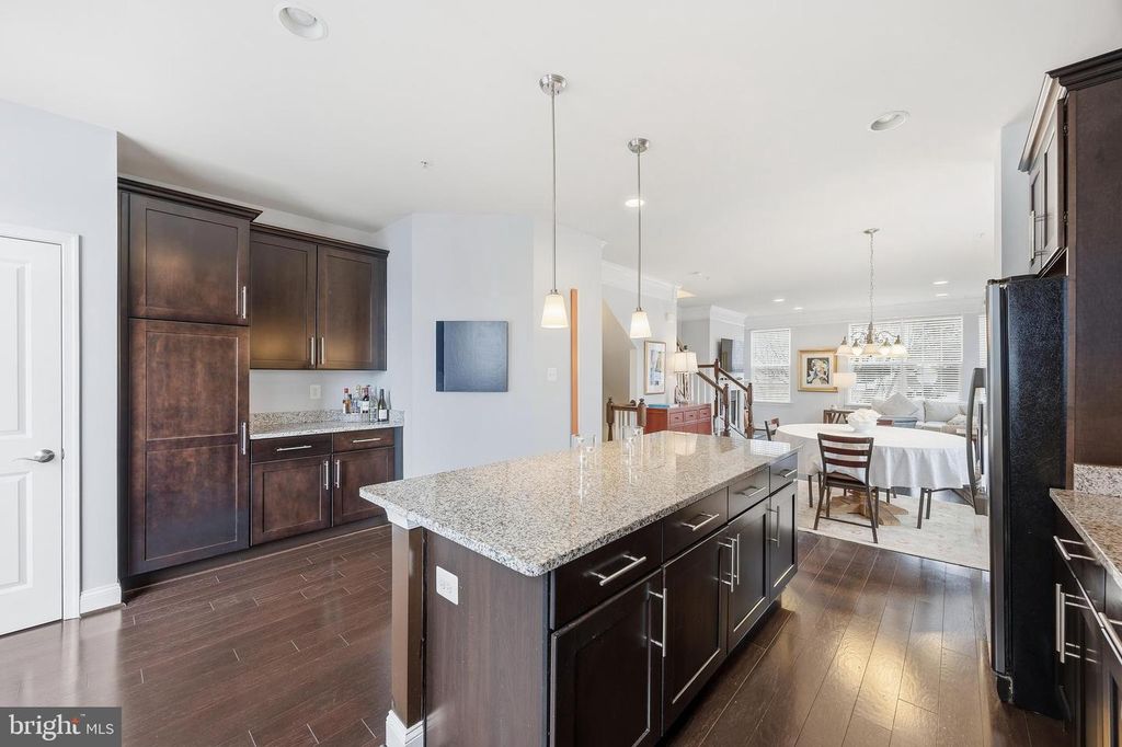 Image 15 of property listing at 31 MERIDIAN LN, Towson, MD 21286