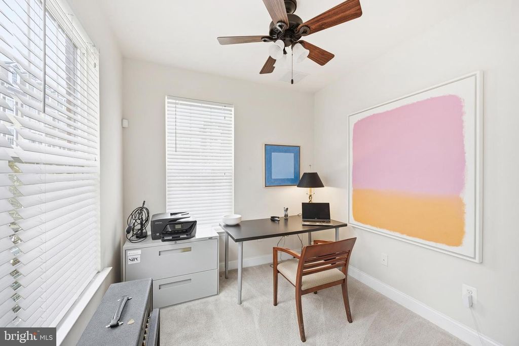 Image 3 of property listing at 31 MERIDIAN LN, Towson, MD 21286