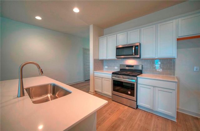 7920 City Top BLVD, Austin, TX 78724