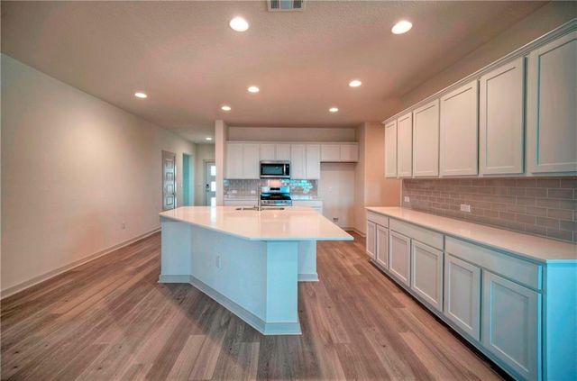 7920 City Top BLVD, Austin, TX 78724