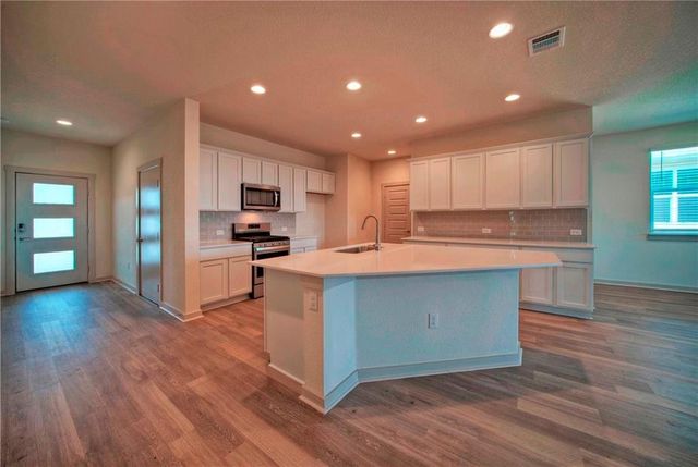 7920 City Top BLVD, Austin, TX 78724