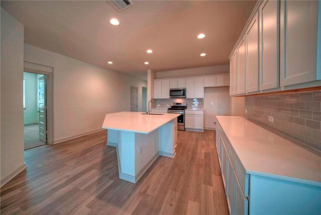 7920 City Top BLVD, Austin, TX 78724
