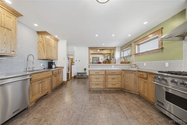 93 North End Avenue, Tonawanda, NY 14217