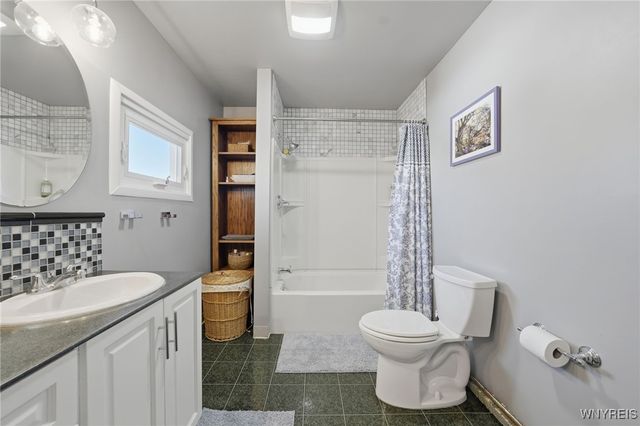 93 North End Avenue, Tonawanda, NY 14217